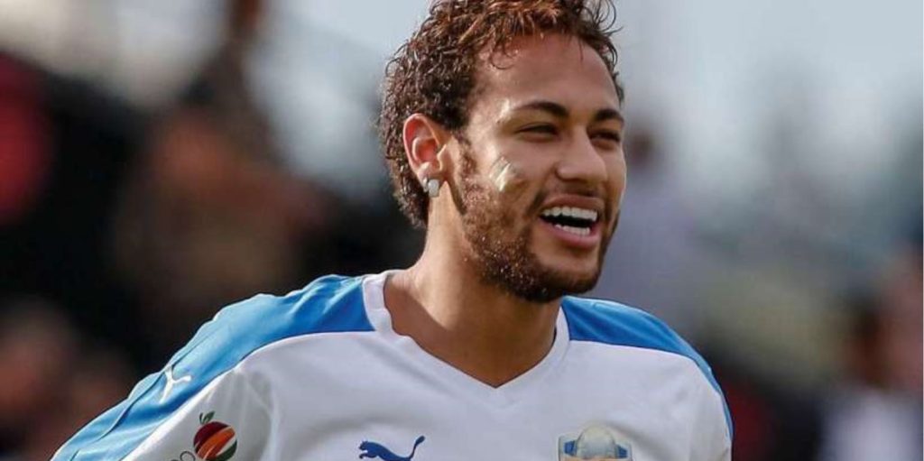 Νεϊμάρ: «Στημένη η κατηγορία για ασέλγεια, με εκβιάζει» (βίντεο)