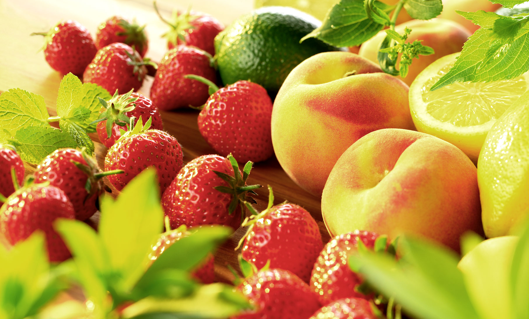 Το καλοκαιρινό φρούτο που προστατεύει από καρκίνο, καρδιακά και διαβήτη