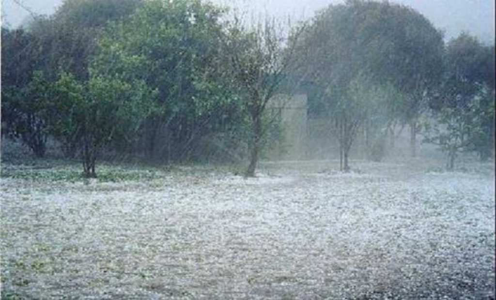 Αλλάζει το σκηνικό του καιρού: Έκτακτο δελτίο επιδείνωσης με χαλάζι και καταιγίδες