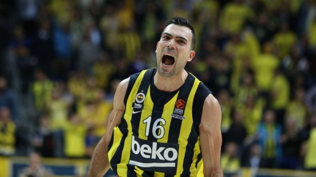 «Αγαπημένος προορισμός του Σλούκα ο Ολυμπιακός, αλλά…»