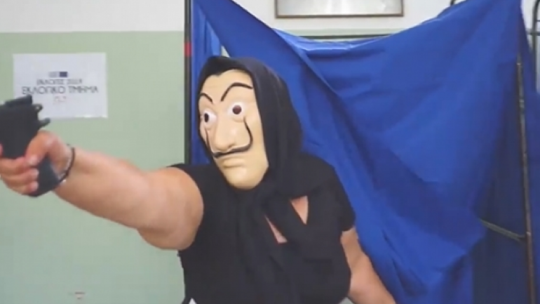 Οι γιαγιάδες από την Κρήτη «ξαναχτυπούν» με την τέλεια «νοθεία» (βίντεο)