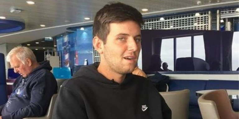 O χαμένος οπαδός της Λίβερπουλ… βρέθηκε – Μεθυσμένος είχε συλληφθεί, δεν θυμόταν το όνομα του