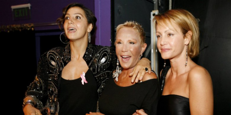 «Πόλεμος» Μαρίας-Ελένης Λυκουρέζου με την αδελφή της Μάρθα για το σπίτι της Ζωής Λάσκαρη