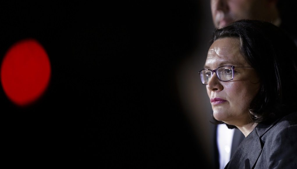 Κλιμακώνεται η ανησυχία στην Γερμανία – Τι θα γίνει με τον μεγάλο συνασπισμό μετά την παραίτηση Νάλες