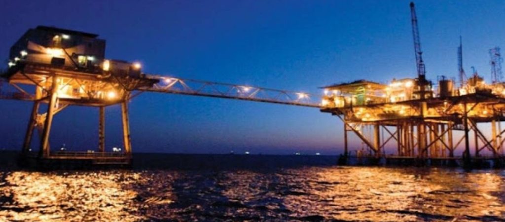 Μειώνονται σήμερα οι τιμές του πετρελαίου