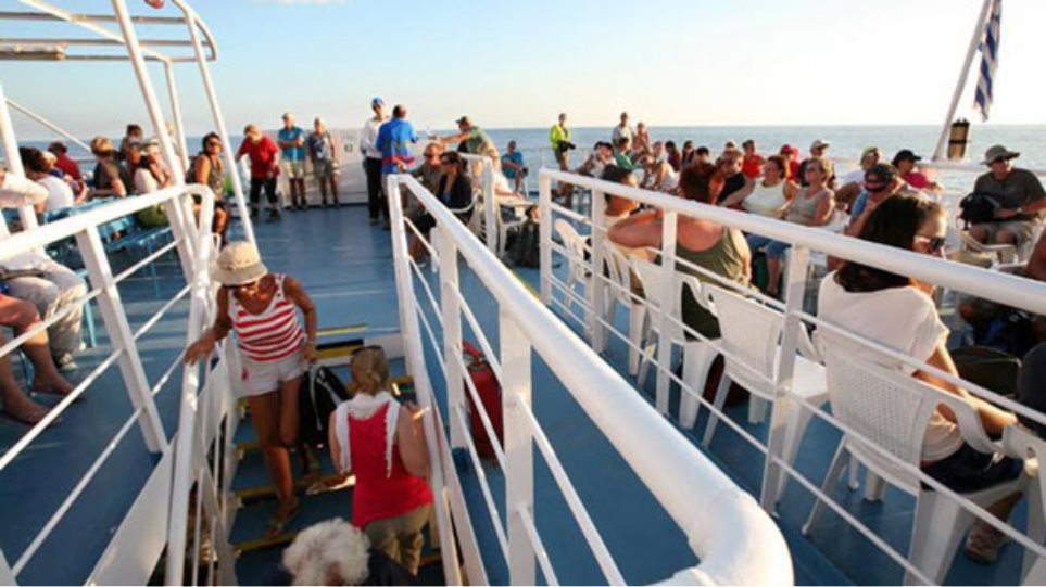 Κέρκυρα: Ταλαιπωρία για δεκάδες επιβάτες – Απίστευτος ο λόγος καθυστέρησης του πλοίου