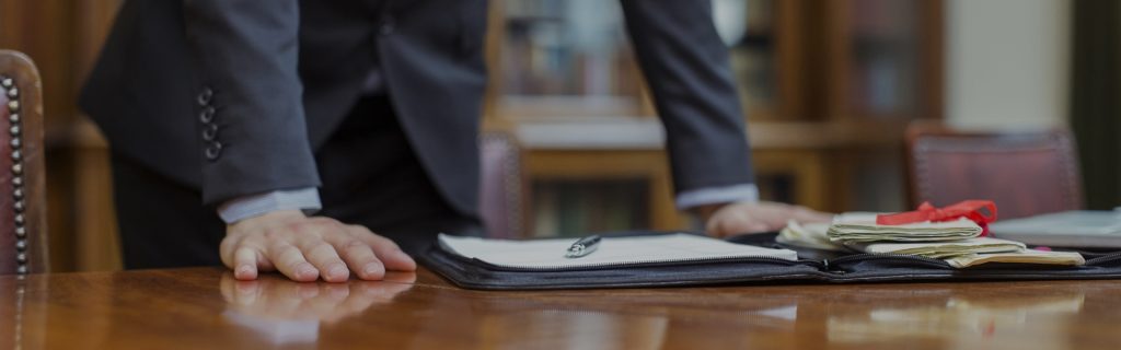 Έφυγε ξαφνικά από τη ζωή γνωστός δικηγόρος Αθηνών (φώτο)