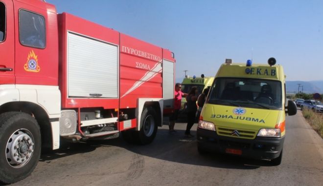 Σύγκρουση βυτιοφόρου με αυτοκίνητο στη Λαυρίου – Επί τόπου περιπολικά