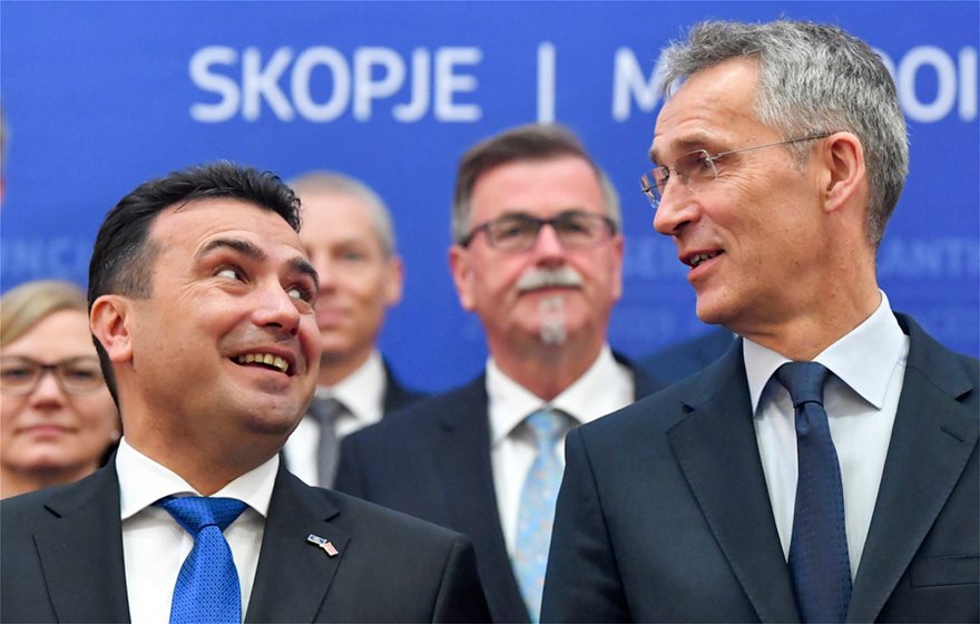 Πανευτυχής ο Ζάεφ υποδέχθηκε τον γ.γ. του ΝΑΤΟ στα Σκόπια