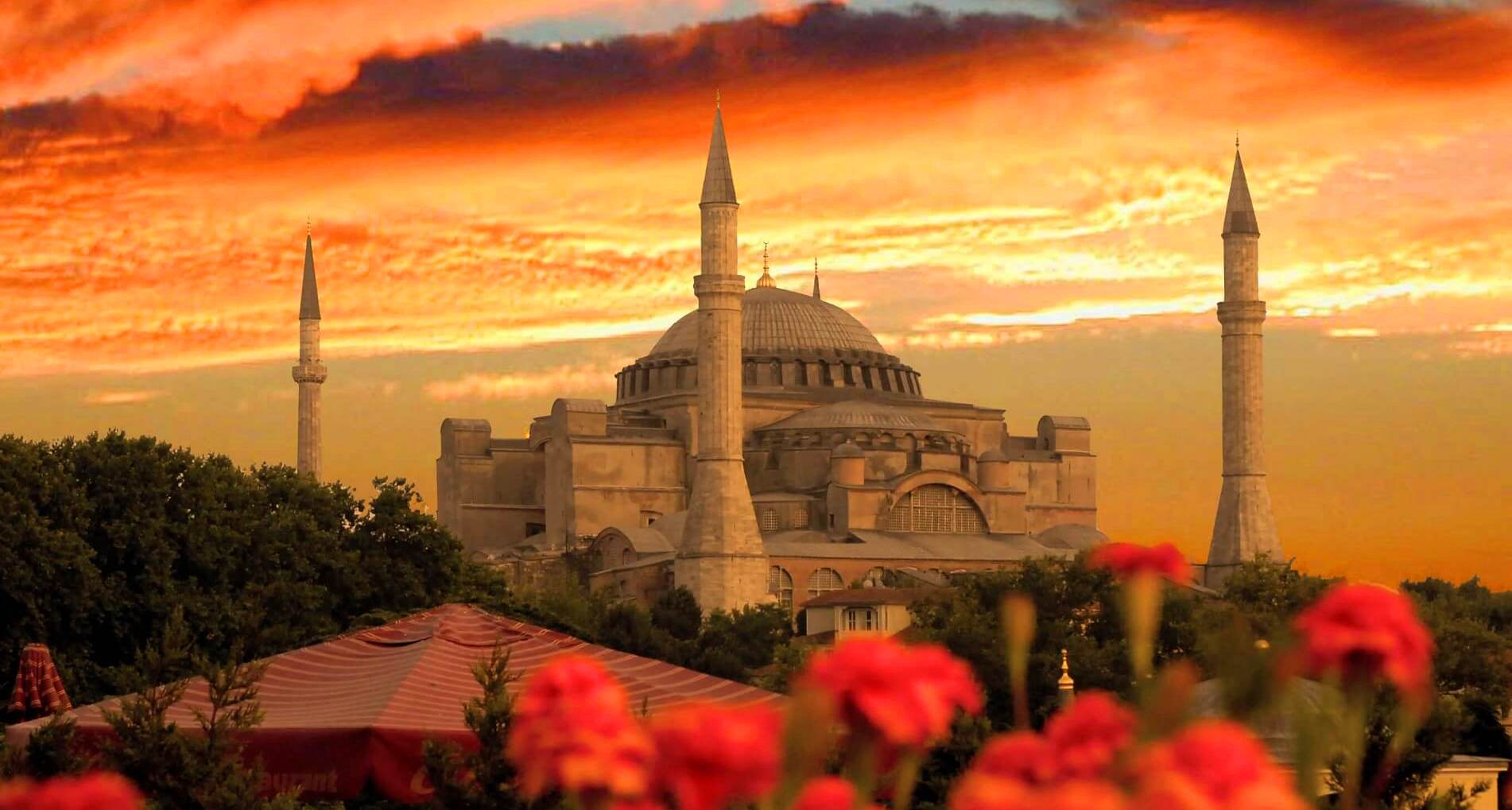 Τι σημαίνουν οι τέσσερις Αγγελοι που αποκαλύφθηκαν στο ναό της Αγίας Σοφίας στην Κωνσταντινούπολη;