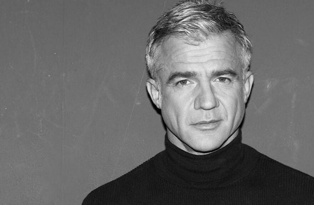 Δημήτρης Αργυρόπουλος: «Αποφάσισα στα 40 μου ότι έπιασα πάτο και έκοψα τις εξαρτήσεις» (βίντεο)