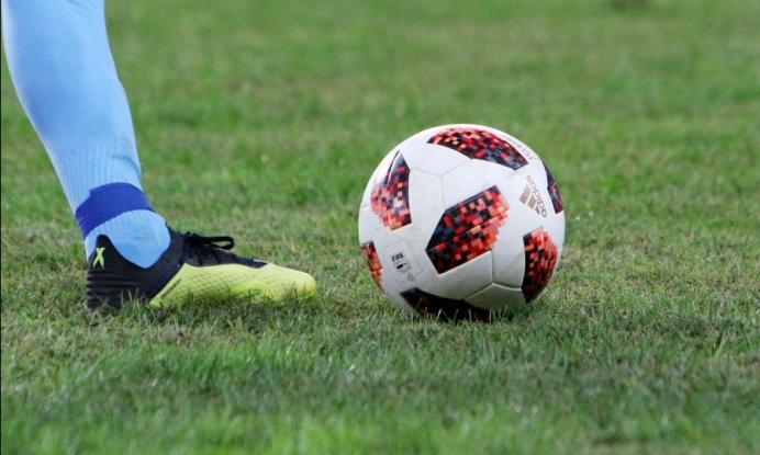 «Παραδώστε τα κινητά σας και φροντίστε να χάσετε με βαρύ σκορ»