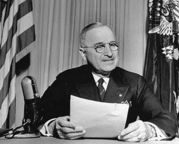 Πωλ Πόρτερ: O επικεφαλής της Επιτροπής αμερικανικής βοήθειας μιλά για την Ελλάδα το 1947 και είναι σαν να μιλά σήμερα!