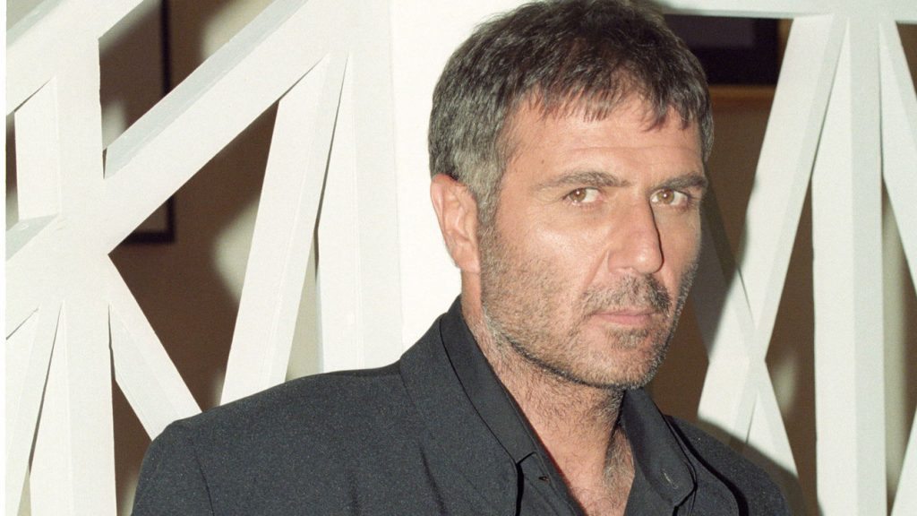 Νέες αποκαλύψεις για τον Νίκο Σεργιανόπουλο: «Αυτομαστιγωνόταν σαν τον Ταχτσή – Δεν άντεχε τον εαυτό του»