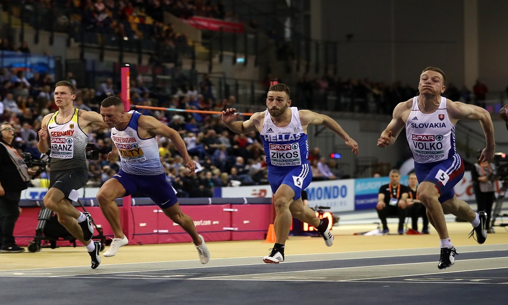 Η εθνική στίβου στο Μινσκ με το πρωθυπουργικό αεροσκάφος