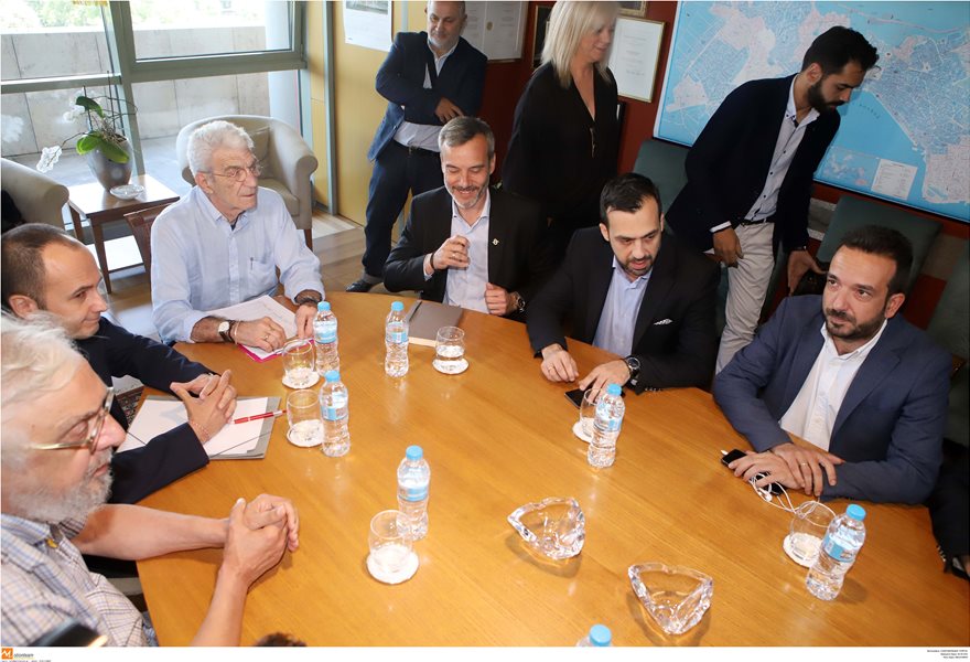 Συνάντηση Μπουτάρη – Ζέρβα στο δημαρχείο Θεσσαλονίκης – «Καλορίζικος» είπε ο Μπουτάρης (φωτο)