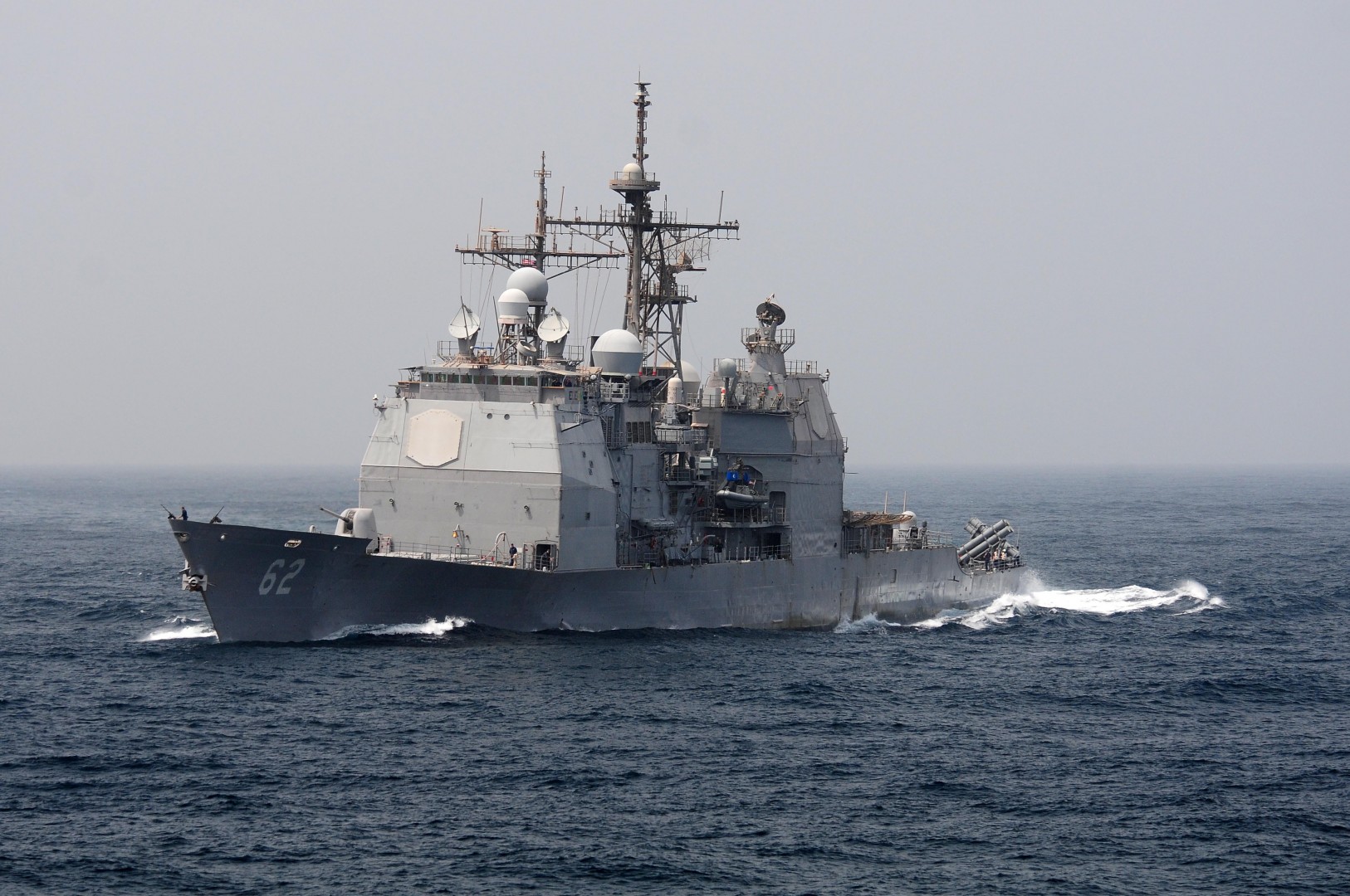 Παρά λίγο σύγκρουση ρωσικού με αμερικανικό πολεμικό πλοίο στην Σινική Θάλασσα: Αυξάνεται η ένταση