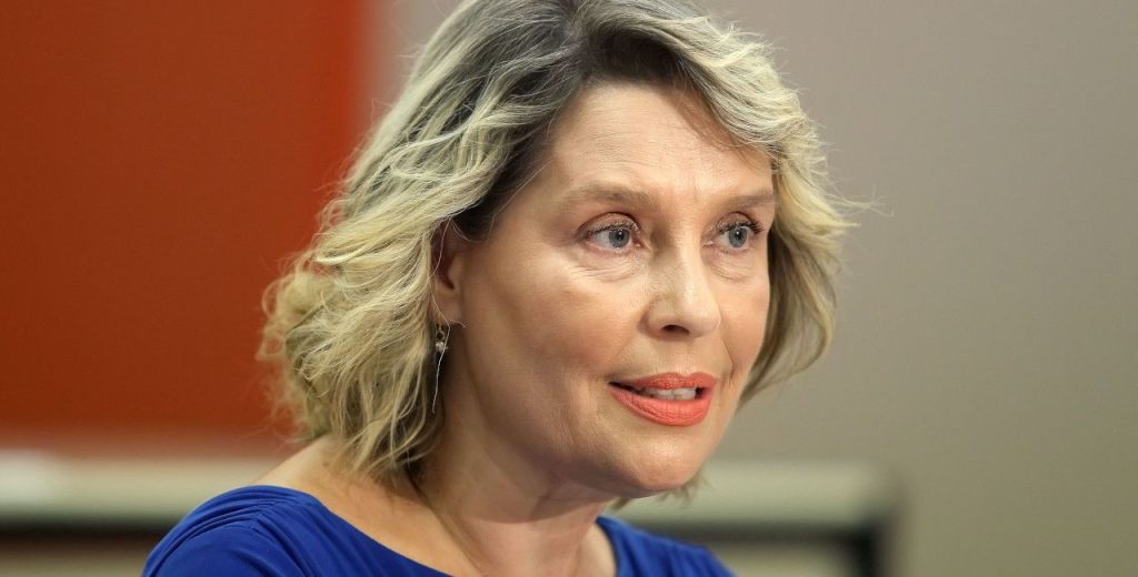 Κ.Παπακώστα για το κύμα αποδράσεων από τις φυλακές: «Δεν είναι δικό μας θέμα – Συμβαίνουν αυτά» (βίντεο)