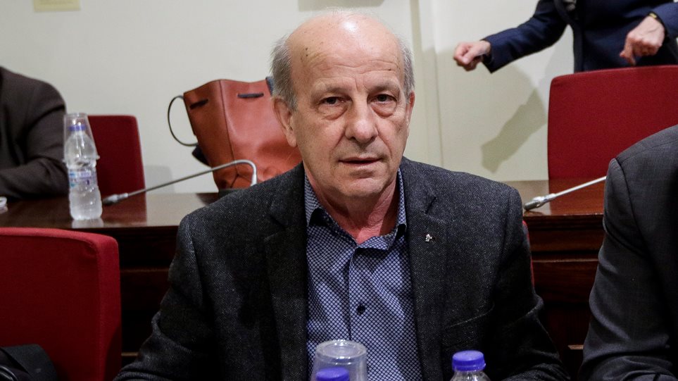 Οι αστεϊσμοί του βουλευτή του ΣΥΡΙΖΑ Χ.Σιμορέλη για το θέμα των ρουσφετιών: «Συμβαίνει και στις καλύτερες οικογένειες»