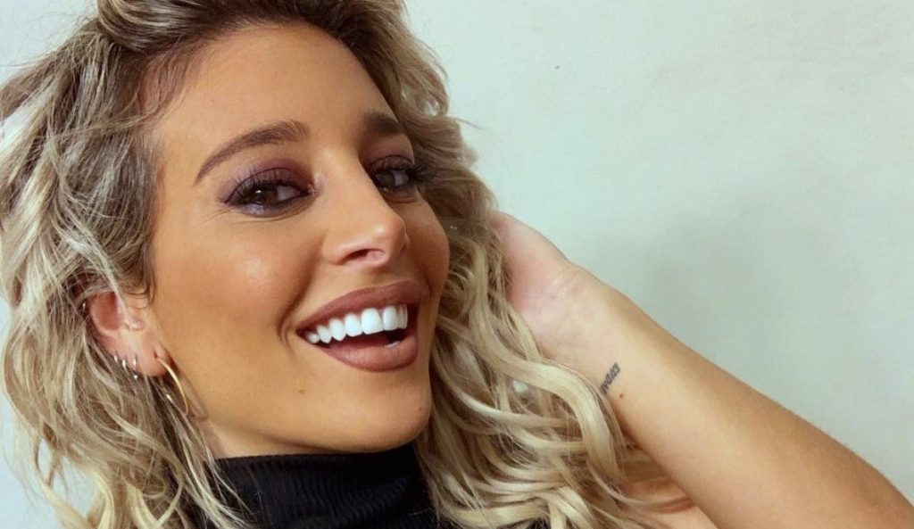 Τηλεπερσόνα ασφάλισε ότι πολυτιμότερο έχει – Τα οπίσθιά της… (φώτο)