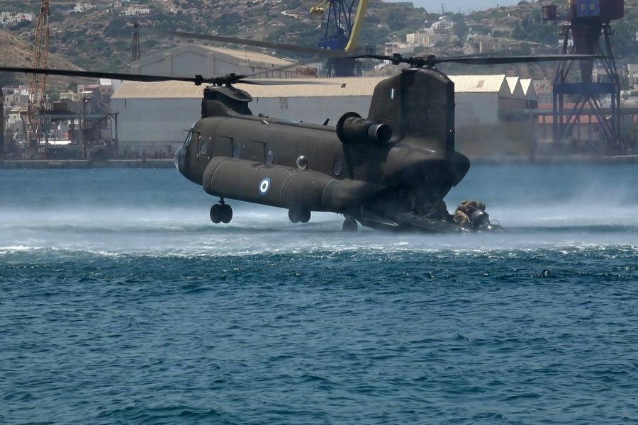 Ηχηρό μήνυμα ΥΕΘΑ Ε.Αποστολάκη σε Τουρκία –  «Μέγα το της Θαλάσσης Κράτος» από το ΠΝ στη Σύρο (βίντεο-φωτό)