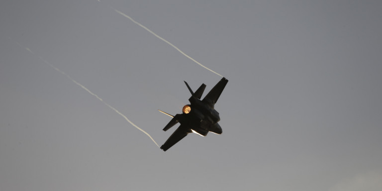 Τι συνέβη στο F-35 της Ιαπωνίας που συνετρίβη μυστηριωδώς στον Ειρηνικό – Η εξήγηση του υπ. Άμυνας