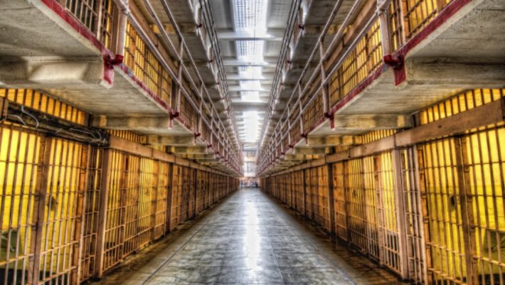 Πετυχαίνοντας το ακατόρθωτο: Απόδραση από τη φυλακή που δεν βγαίνει κανείς