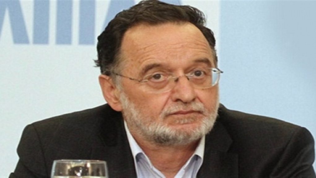 Πυρά Λαφαζάνη κατά Βαρουφάκη: «Πρώτος συνθηκολόγησε με την Τρόϊκα και μας το παίζει αριστερός»