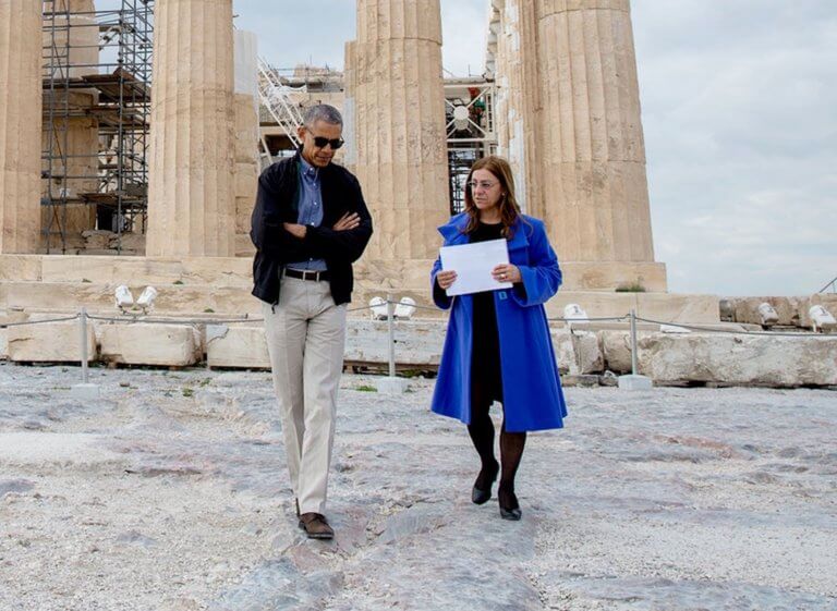 Δεν θα πιστεύετε για τι κατηγορούν την  Ελληνίδα ξεναγό του Ομπάμα…