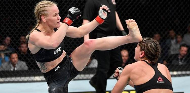 Βίντεο: Αυτό είναι ένα από τα πιο σκληρά γυναικεία νοκ άουτ στην ιστορία του UFC