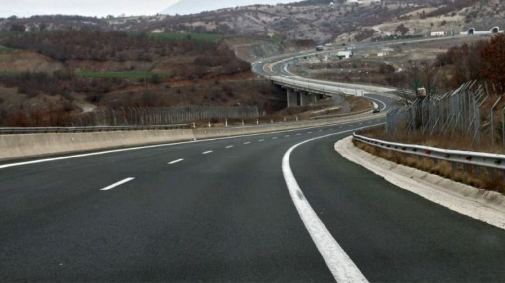 Δείτε το επικό σημείωμα που άφησαν σε ασυνείδητο οδηγό στη Θεσσαλονίκη (φωτο)