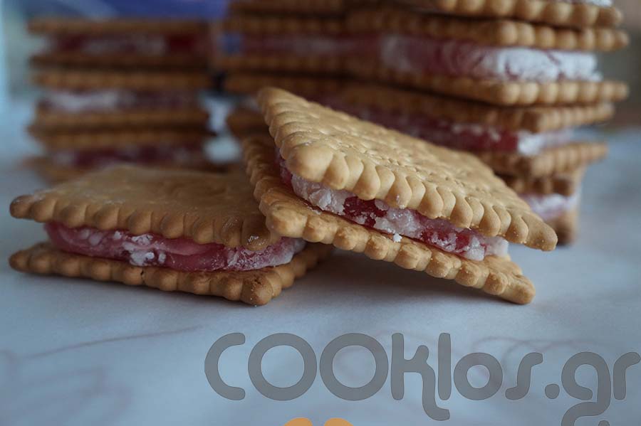 Η συνταγή της ημέρας: Μπισκοτολούκουμα