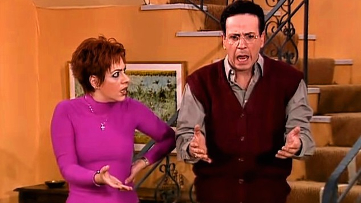 Για καφέ στο σπίτι των «Κωνσταντίνου & Ελένης» – Τώρα μπορείς να δεις από κοντά το νεοκλασικό στο Μαρούσι (βίντεο)