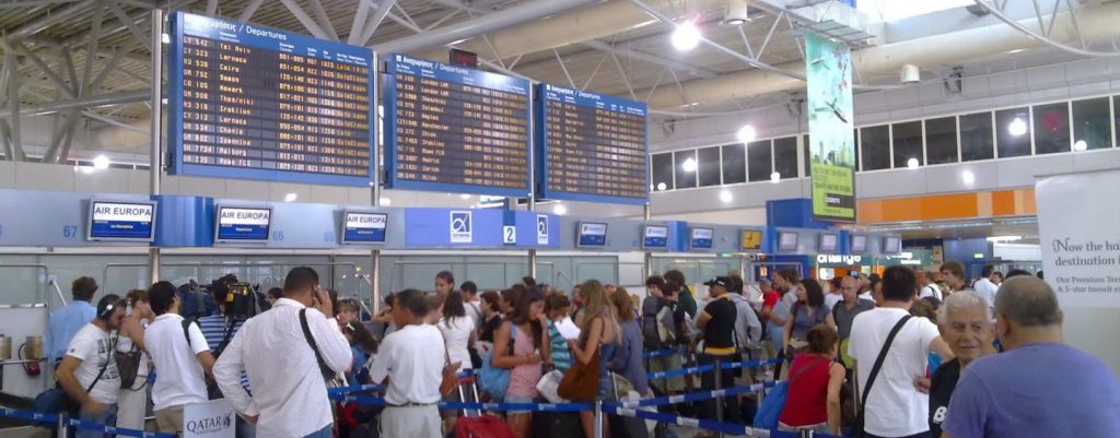 Η κακοκαιρία «χτύπησε» το Ελ. Βενιζέλος -Καθυστερήσεις σε πτήσεις