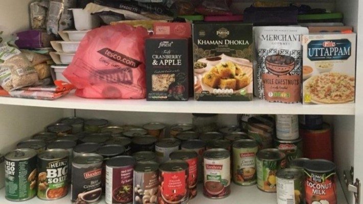 Τί περιέχει το ντουλάπι της Ελληνίδας μάνας όπου αποθηκεύει πράγματα λες κι έρχεται… πόλεμος!