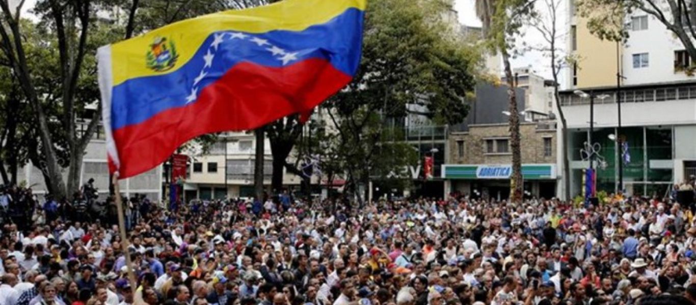 Καταρρέουν οι επιχειρήσεις στη Βενεζουέλα – Σε αναστολή της παραγωγής το 96%