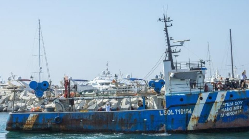 Ακινητοποιημένα στα λιμάνια τα κυπριακά αλιευτικά εξαιτίας των τουρκικών απειλών