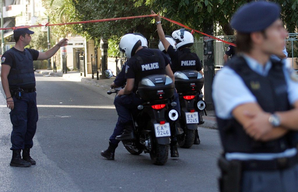 Η ΕΛΑΣ έτρεχε να προλάβει την αυτοκτονία 25χρονου και αυτός δεν ήξερε τίποτα – Το πρόσωπο – κλειδί στο μυστήριο