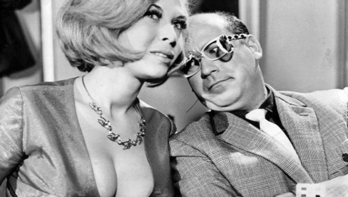 Οι πιο εντυπωσιακές ηθοποιοί που χαζεύαμε στις παλιές ελληνικές ταινίες (βίντεο)