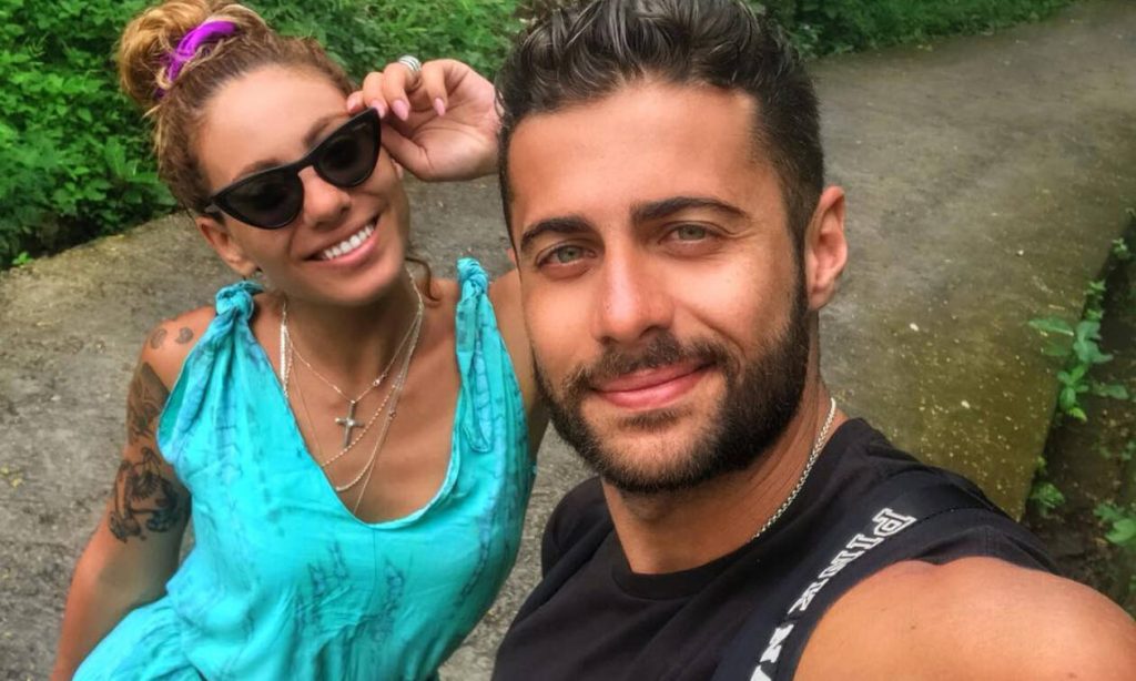 Η Ευρυδίκη Βαλαβάνη κάνει γυμναστική με τον Κωνσταντίνο Βασάλο και τον πατέρα του (φώτο)