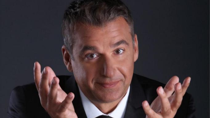 «Καλύτερα ο Γιώργος Λιάγκας να πάει στον ΣΚΑΙ – Στον ΑΝΤ1 δεν του έχουν φερθεί και τόσο καλά» (βίντεο)