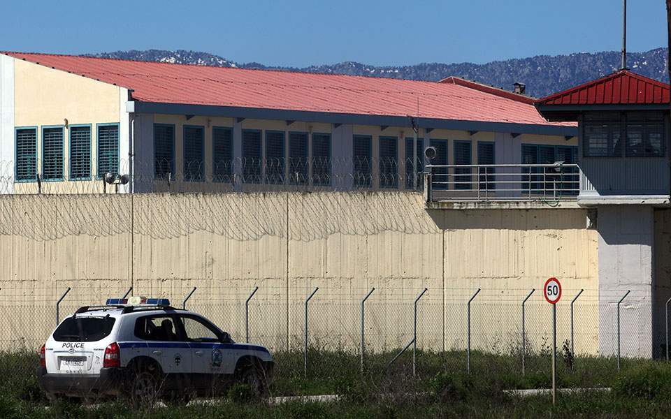 Συναγερμός στις φυλακές Τρικάλων – Πτήσεις drone τα ξημερώματα