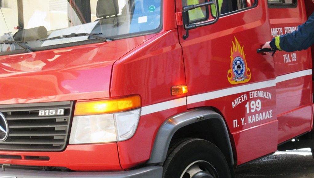 Φωτιά σε διαμέρισμα στη Δάφνη