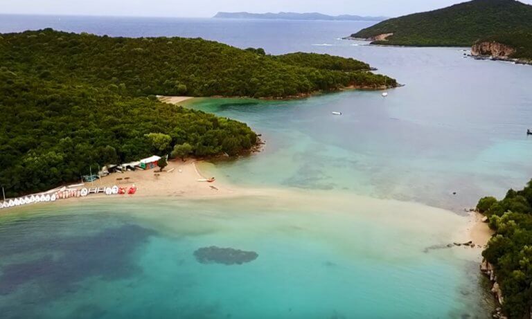 Σύβοτα: Η εξωτική παραλία που συναρπάζει – Κρυστάλλινα νερά σε ένα μαγευτικό τοπίο (βίντεο)