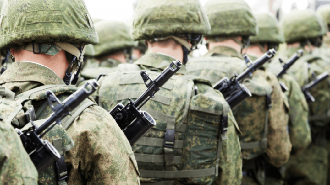 Οι μύθοι του στρατού: 5 μεγάλα ψέματα που σου είπαν οι πάλιουρες και τα κατάπιες αμάσητα