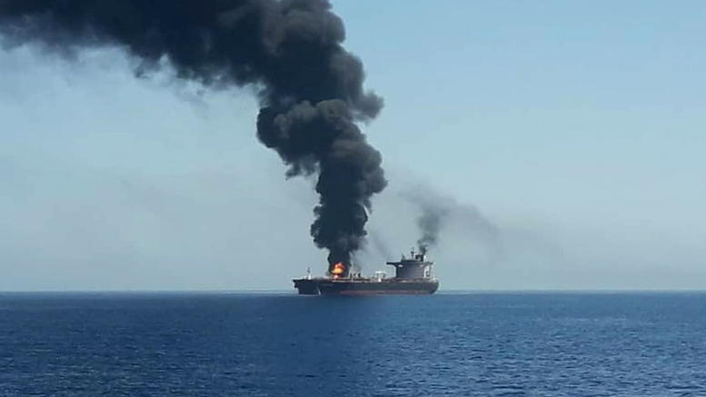 Λονδίνο: Κατηγορεί το Ιράν για τις επιθέσεις στα δεξαμενόπλοια στον Κόλπο του Ομάν
