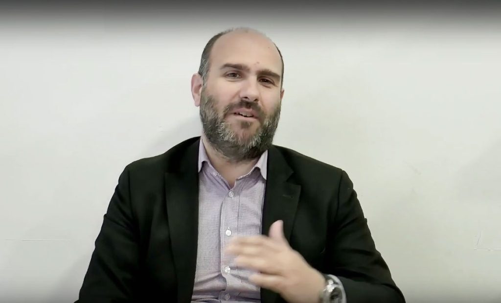 Επίθεση από 15 άτομα δέχθηκαν συνεργάτες του Δημήτρη Μαρκόπουλου στο Πέραμα