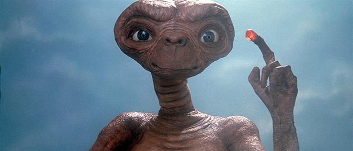 E.T. ο εξωγήινος: Ο χαρακτήρας του Σπίλμπεργκ ήταν εμπνευσμένος από τον Άλμπερτ Αϊνστάιν (βίντεο)