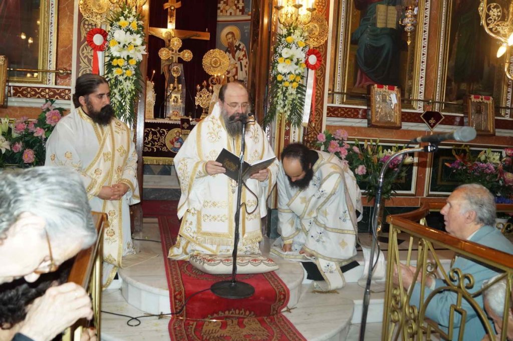 Εσπερινός της Πεντηκοστής: Οι ευχές της γονυκλισίας – Τι ζητάμε από τον Κύριο