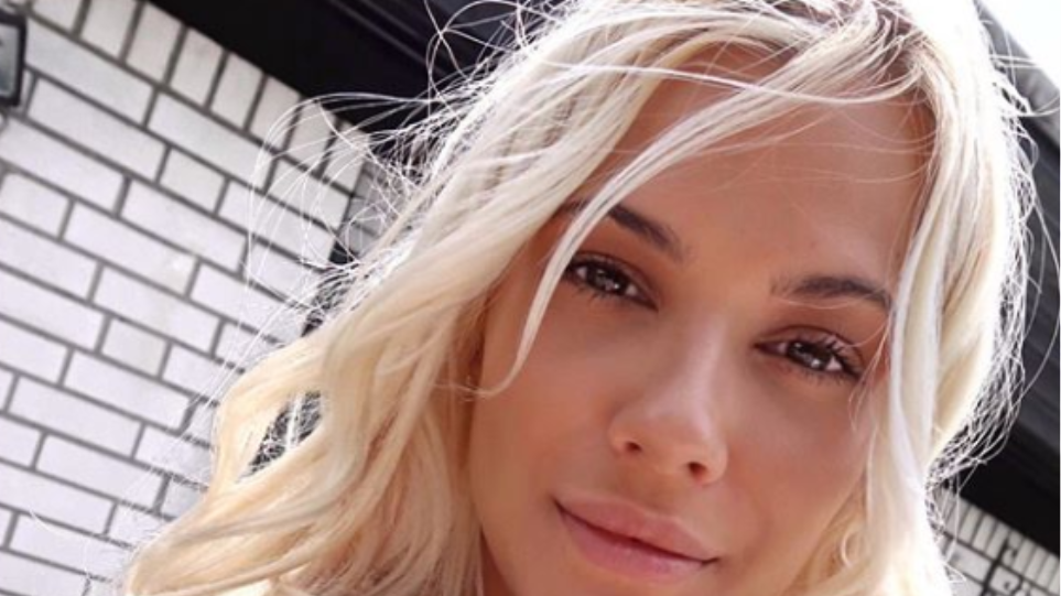 Μύκονος: Κολλητή με τον «μισθοφόρο» του Survivor η Λάουρα Νάργες – Πολλοί διάσημοι στο νησί των Ανέμων (βίντεο)